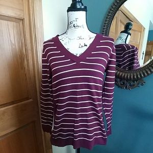 Gap sweater